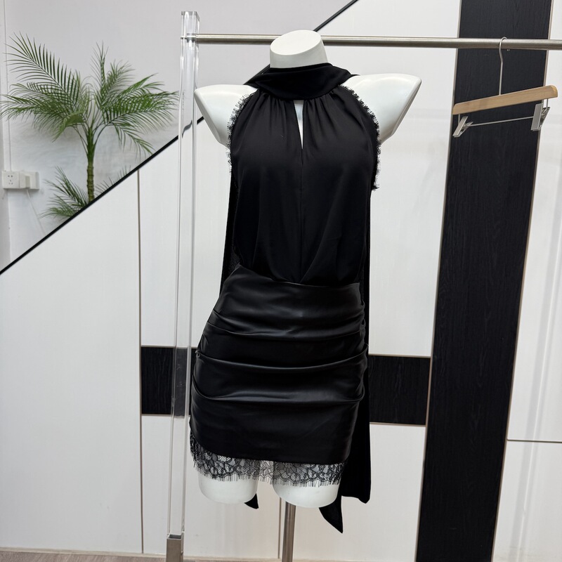 Fbblimi Dangerous yet Charming Socialite-Style Encrypted Twisted Chiffon Halter Top with Lace Trim and Ribbon