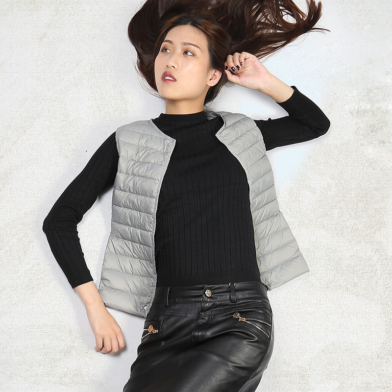 Uniq 2021 new down vest women's autumn and winter V-neck down vest with inner wear to keep warm and large size slim fit