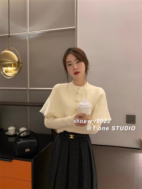 2026 Autumn and Winter New Korean Style Knitted Cardigan Two-Piece Set Gentle and Stylish Retro French Sweater Set for Women 2026 Autumn and Winter New Korean Style Knitted Cardigan Two-Piece Set Gentle and Stylish Retro French Sweater Set for Women