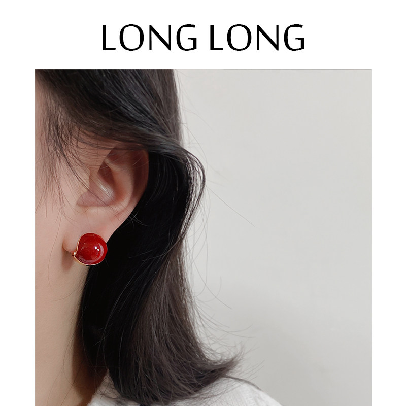 High level sensation red bean bean earrings woman retro little crowned earrings without earhole Mosquito Coil Dish Ear Clip No Pain temperament 2022