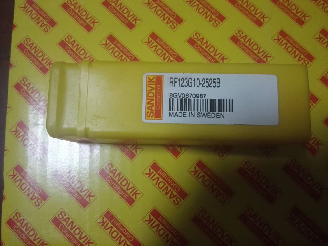 RF123G10-2525B High-end Sandvik SANDVIK grooving and cutting off cutter bar cutter bar for sale at low price