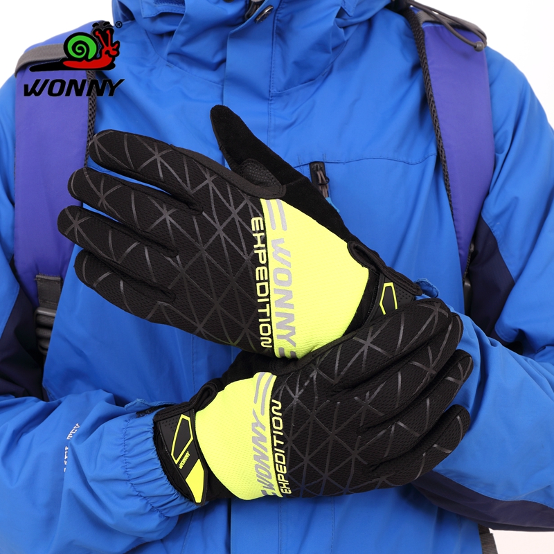 Winter thickened windproof and chill-proof and warm gloves for men and women climbing the mountain climbing and climbing outdoors