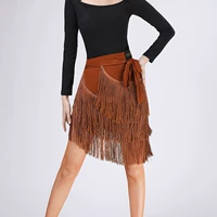 Глубокий цвет кожи u -Кружевная юбка