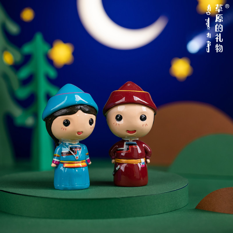 Prairie Gift Original Brilliant Resin Couple Doll Table Top Ornament Gift Handmade