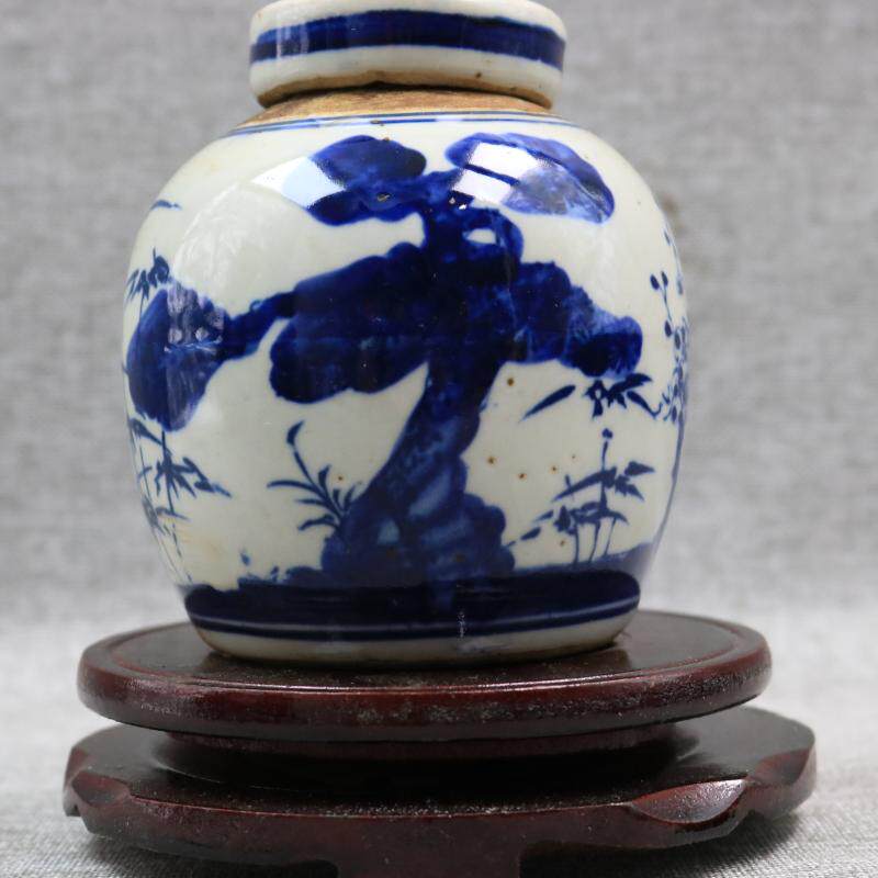 Qing Kangxi year blue and white pine bamboo plum pattern tea pot antique porcelain antique antique collection household goods pendulum