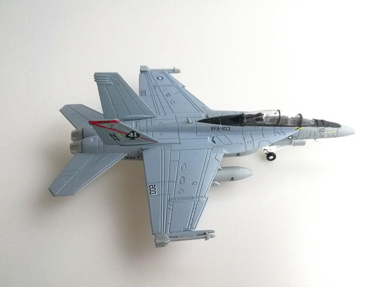 Máy bay vận tải F18 Hornet mới 1: 100 máy bay chiến đấu mô hình hợp kim mô phỏng F A-18F - Mô hình máy bay / Xe & mô hình tàu / Người lính mô hình / Drone máy bay đồ chơi điều khiển từ xa