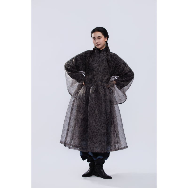 T&L Tao Li - Ming-Style Hanfu with Leopard Print Organza, Pipa Sleeves, and Horizontal Collar T&L Tao Li - Ming-Style Hanfu with Leopard Print Organza, Pipa Sleeves, and Horizontal Collar