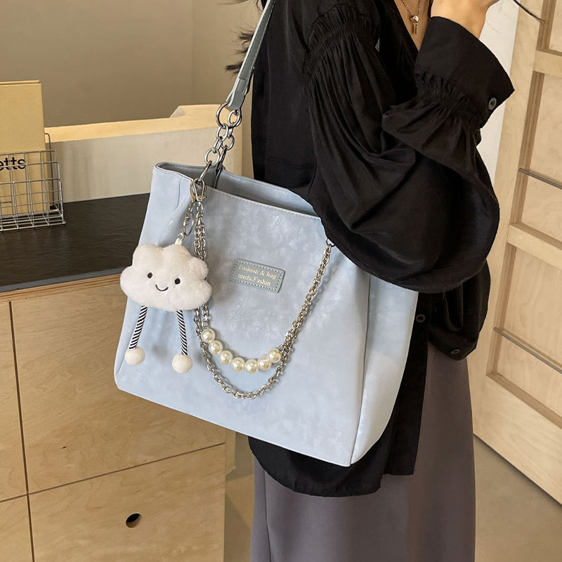 High-End Large-Capacity Commuter Bag for Women, Summer 2026 New Casual Shoulder Bag, College Student Class Tote Bag