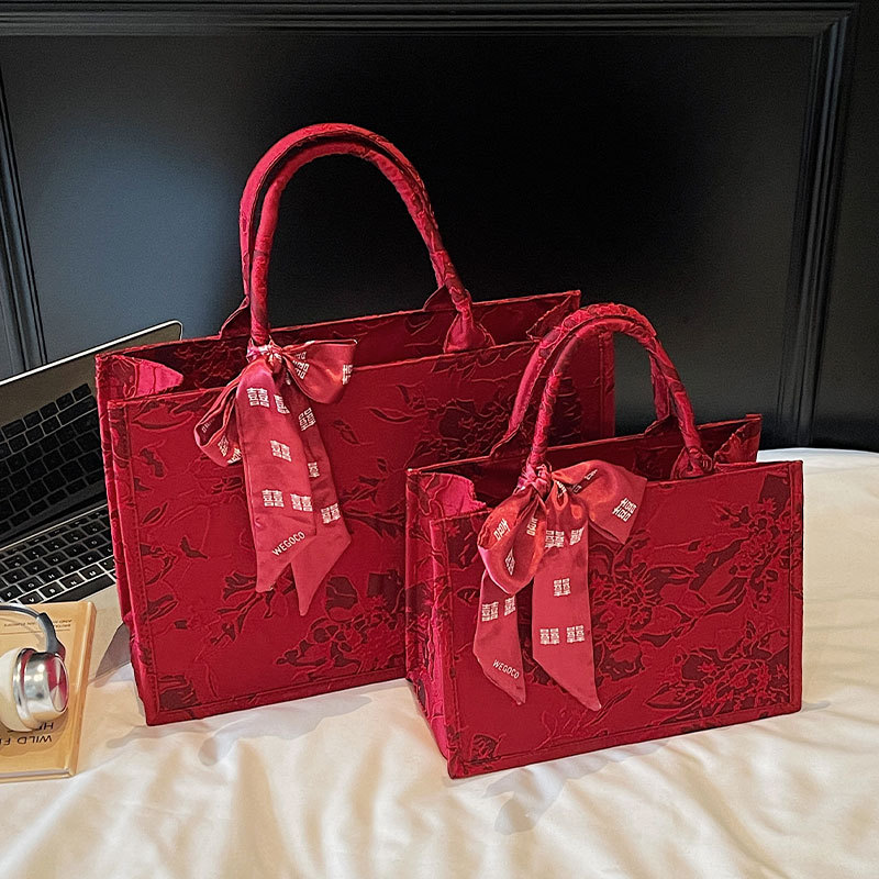 New Chinese Style Embroidered Red Bridal Bag Bridesmaid Gift Engagement Handbag Large Capacity Commuter Tote Bag
