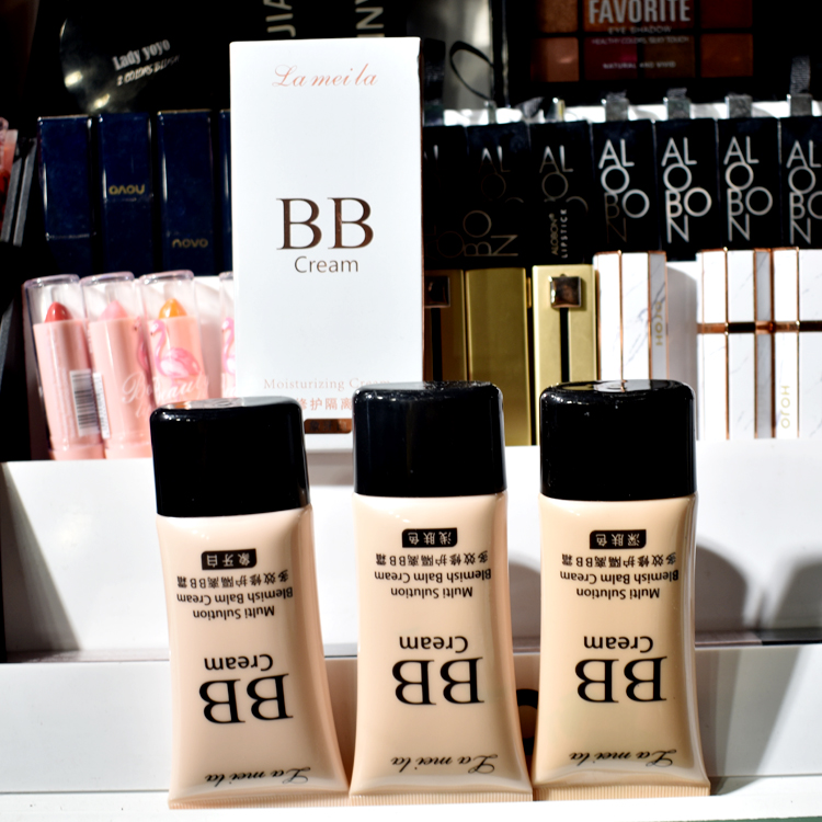 Gói 9,9 nhân dân tệ làm sáng da đa tác dụng cách ly BB cream nude trang điểm kem che khuyết điểm dưỡng ẩm kiểm soát dầu nền 50g kem nền bb collagen cellio