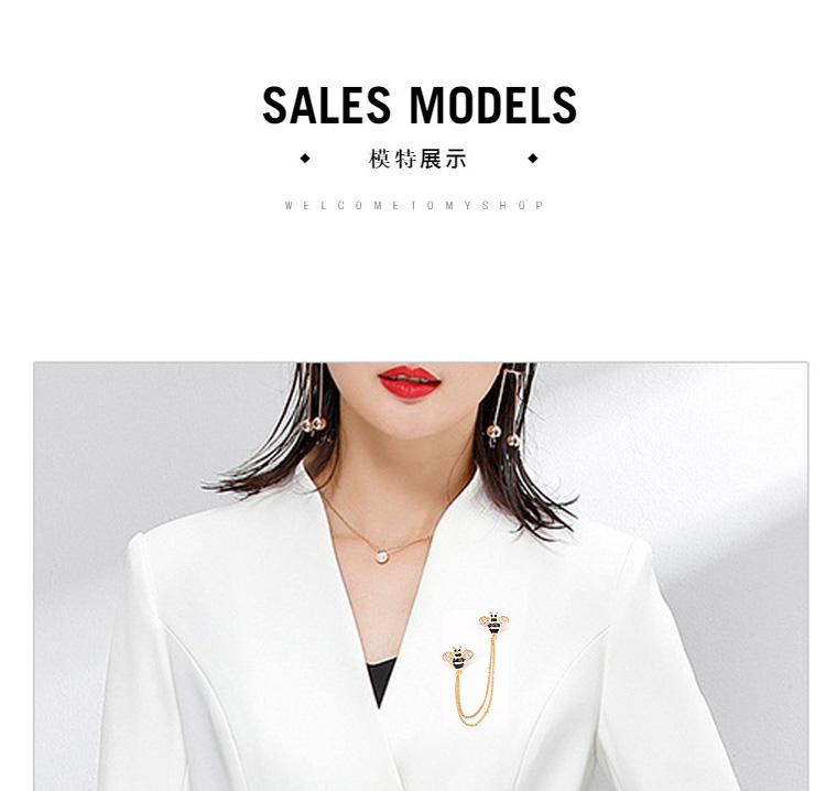 Nhỏ tươi ong da trâm cài trâm chuỗi mặt dây chuyền áo sơ mi cổ áo pin khóa Tây lắp ráp trang sức nữ - Trâm cài huy hiệu
