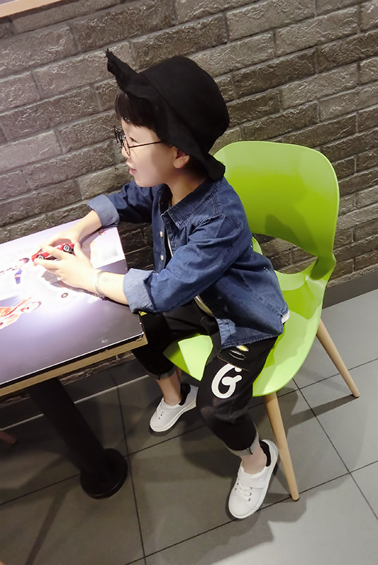 Chàng trai và cô gái sơ mi denim mềm mại mùa xuân và mùa thu mặc boy boy áo dài tay áo sơ mi mỏng bé Hàn Quốc - Áo sơ mi thời trang cho bé