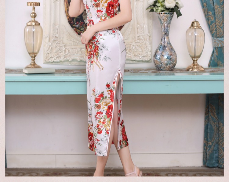 Sườn xám 2018 mới của phụ nữ mùa thu mẹ kích thước lớn được cải thiện dài tay ngắn phân chia trang phục sân khấu retro áo kiểu trung niên