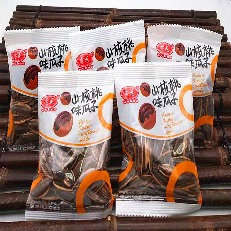 Pecan flavor melon seeds fog flower caramel sunflower seeds packet weighing 250g nuts fried New Year snacks