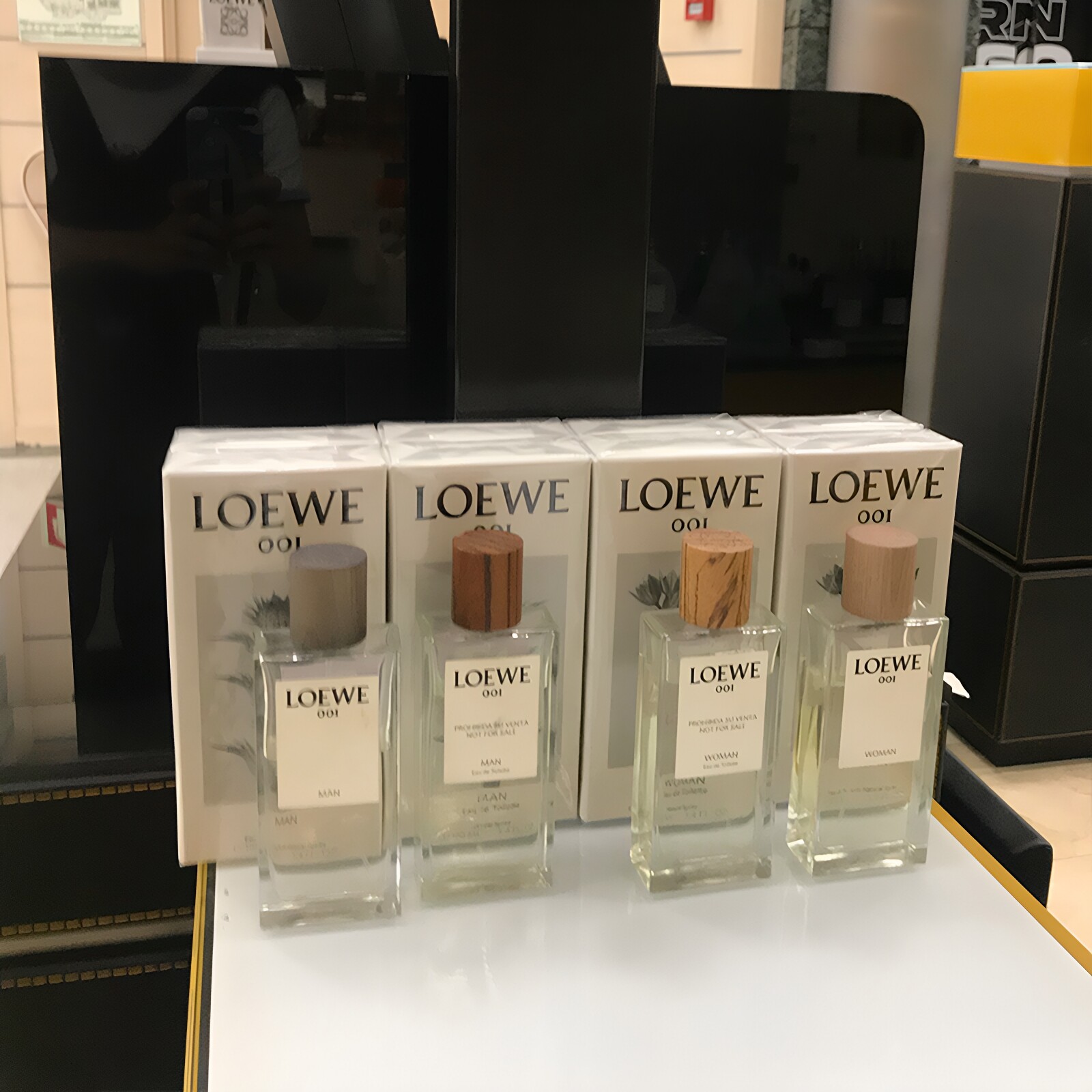 所有女生！LOEWE 001事后清晨破晓缠绵，让爱情从“香”开始！_香水_淘宝