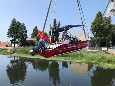 Luxury magnesium aluminum alloy fishing boat Yacht speedboat Fishing boat Fishing boat High-speed speedboat needs engine