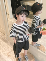 Childrens summer suit 2022 new middle-aged childrens striped T-shirt black shorts boys foreign style two-piece suit tide