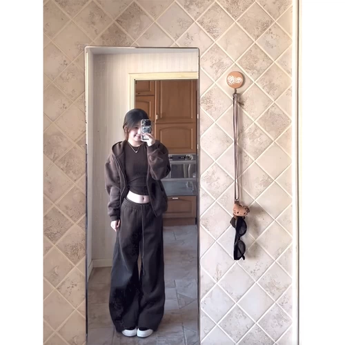 Цветная толстовка, штаны, базовый приятный телу комплект