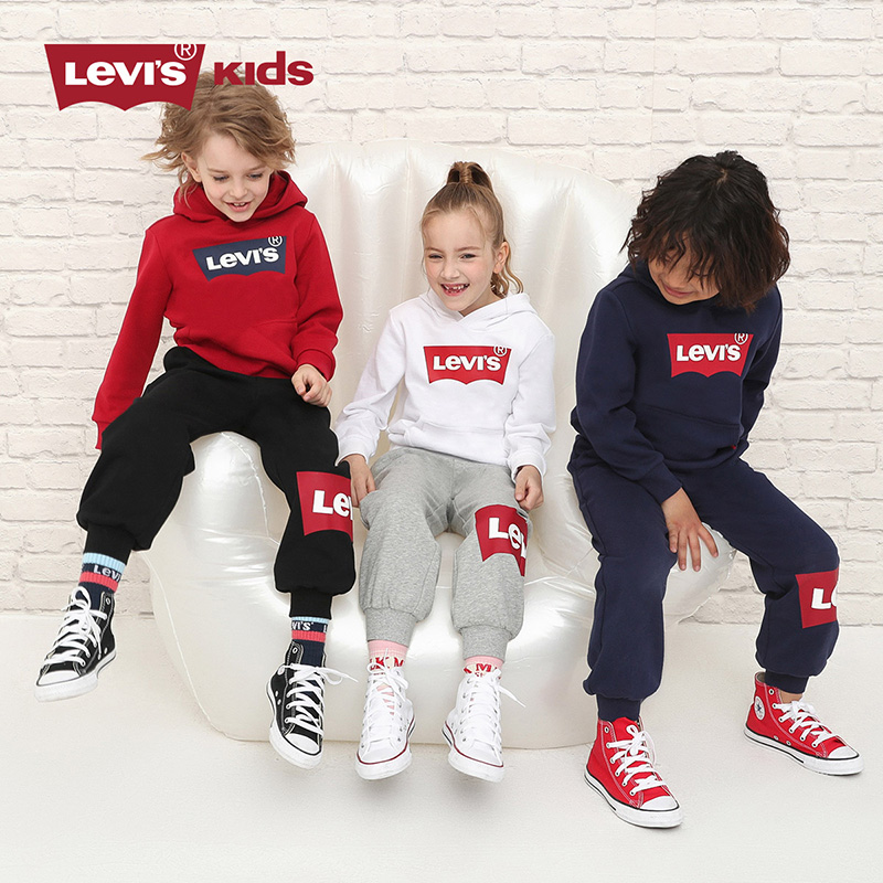 Levi’s 李维斯 21年冬季新款 加绒保暖 儿童连帽卫衣长裤套装 双重优惠折后￥161.75包邮 110~160码3色可选