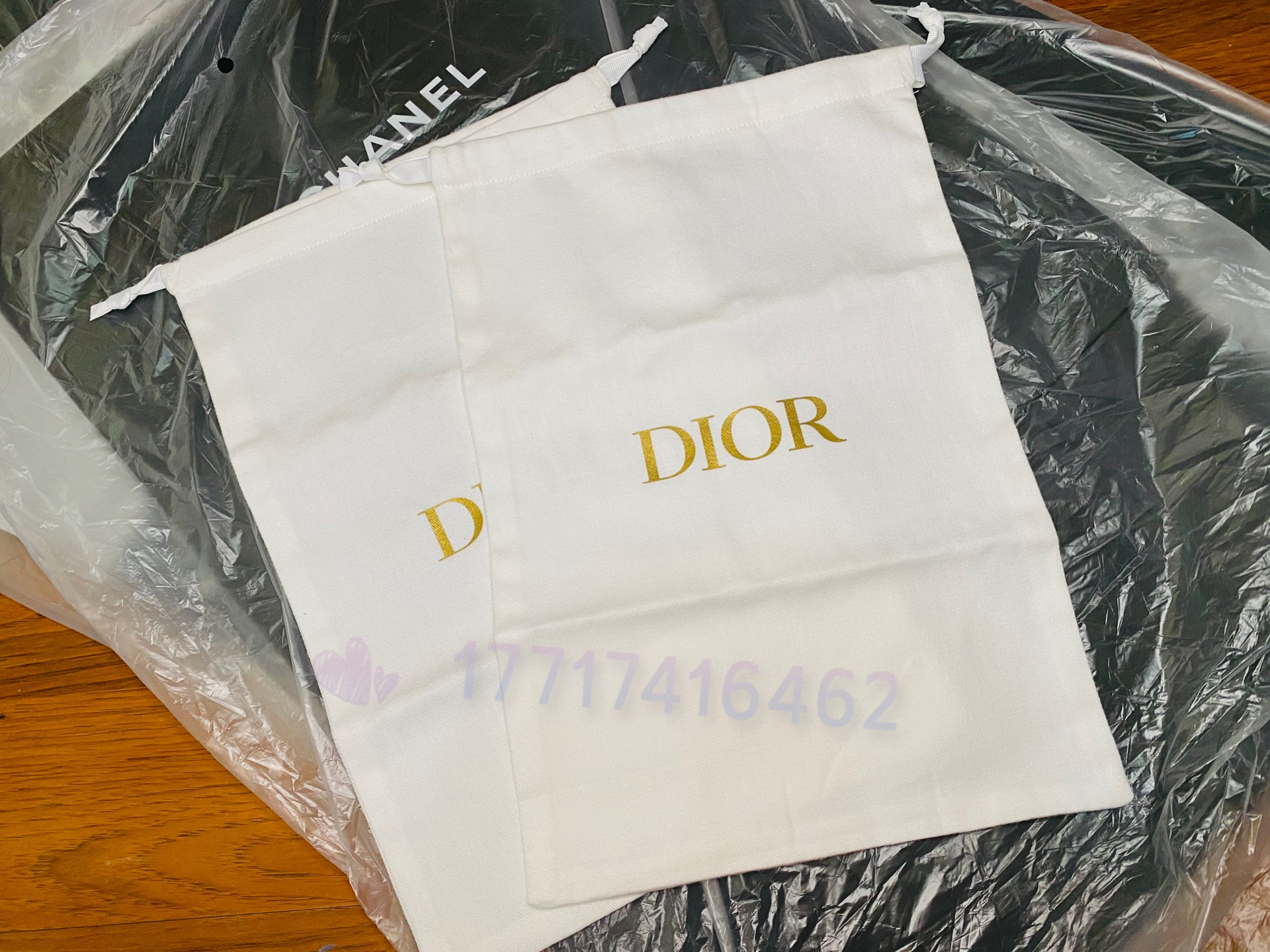 Spot D pyramid ash shoe cover dust - proof collection