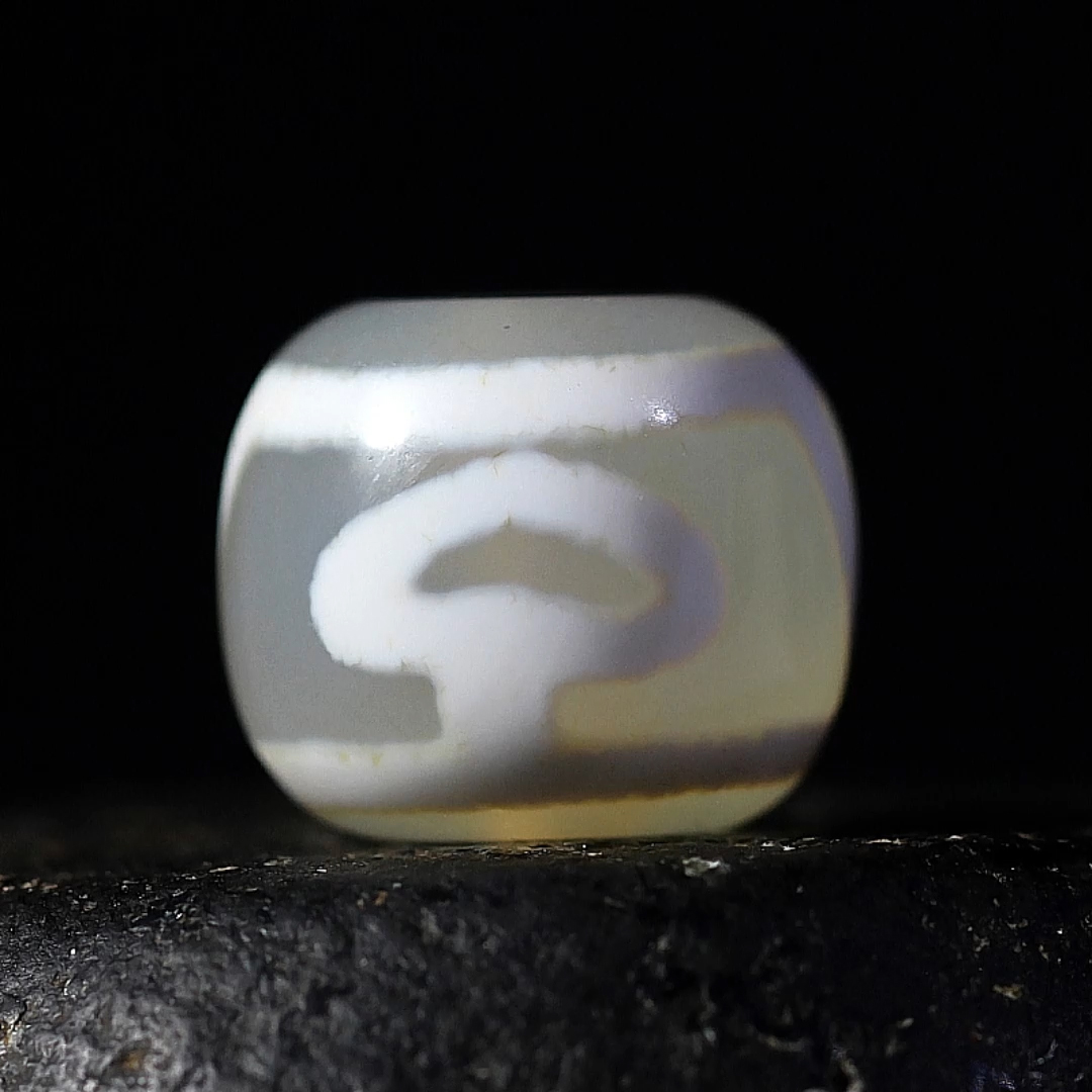 圣飾奇緣天然真品西藏廟供院供老礦瑪瑙白冰白毫天珠手串男女款|項墜