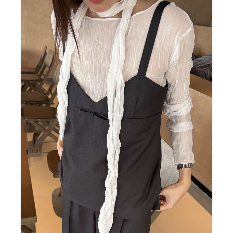 Wait More Summer New Style V-Neck Spaghetti Strap Vest for Women to Wear with Layered Suit Tops 5255