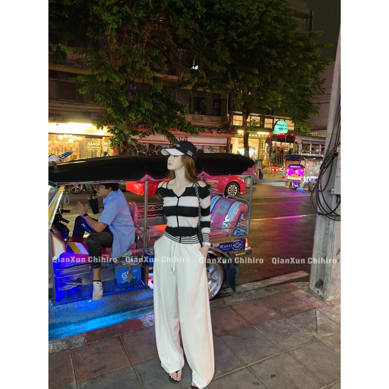 【Qianxun Carefully Selected】Slim-Fit, Slimming, Casual Off-Shoulder Color-Block Striped Knit Top Pre-Qxc6Sy0536