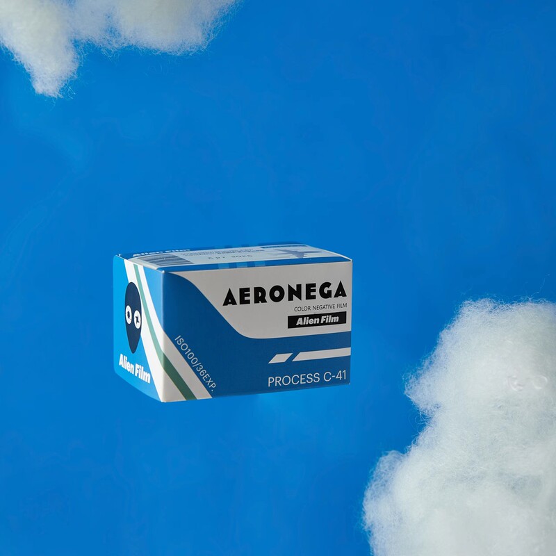 135 Colorful Negative Alien Aeronega Packaging Roll 100 Degree Colorful Film Non-Film Roll Non-Carbon Removal Roll 27 Years