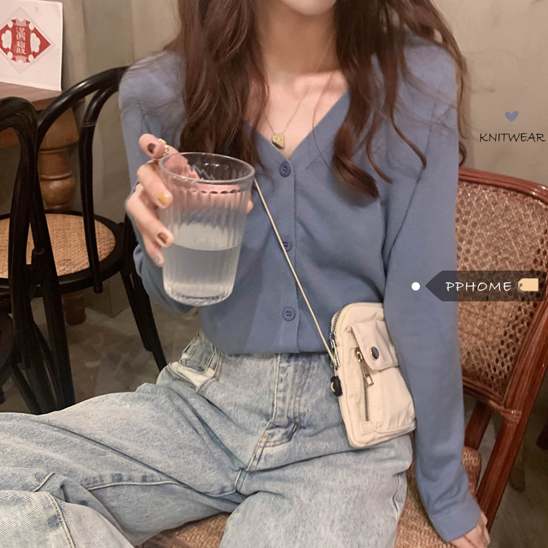 PPHOME Korean Wind chic today ~ Seoul temperament adolescent girl gentle cream Blue Lazy V Collar Knit Cardiopic
