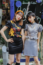 The yellow pussy original Stop the nap to see the flowers Cubic flowers discoloration and fake two playful and improved short flag robes