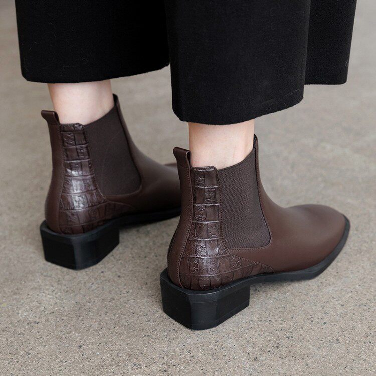 2022 autumn and winter new short boots leather Chelsea boots women's all-match British style Martin boots and bare boots ankle boots