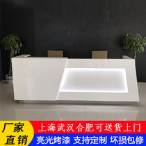  Paint company special-shaped front desk Simple modern reception desk Custom bar desk Fashion cashier service desk