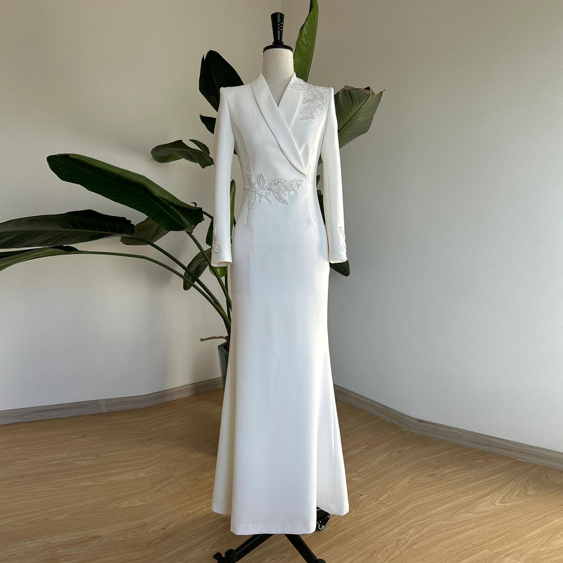 Hostess Evening Dress for Women 2025 New Style White Elegant Dignified Long-Sleeved Art Exam Vocal Performance Heavy Craftsmanship High-End Feel Hostess Evening Dress for Women 2025 New Style White Elegant Dignified Long-Sleeved Art Exam Vocal Performance Heavy Craftsmanship High-End Feel