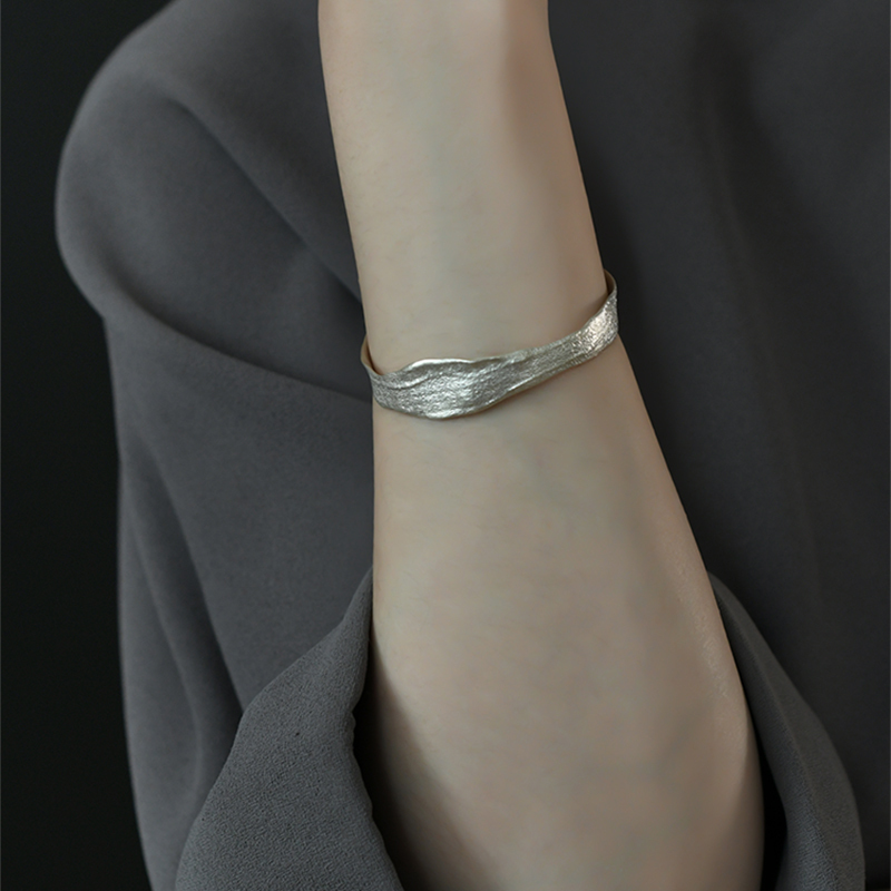 L.Bardeen New Chinese-Style Retro Ancient Weaving Pattern 925 Sterling Silver Bracelet for Women, High-End Light Luxury Bracelet, Qixi Festival Gift L.Bardeen New Chinese-Style Retro Ancient Weaving Pattern 925 Sterling Silver Bracelet for Women, High-End Light Luxury Bracelet, Qixi Festival Gift