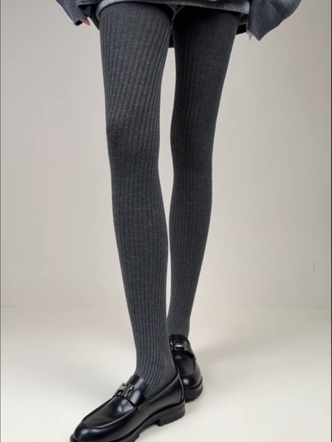 Miu gray threaded pantyhose women's autumn and winter outer wear warm pit striped Roman pattern slimming leggings spring and autumn