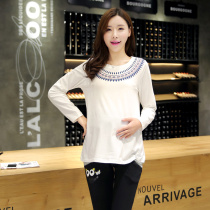 Pregnant women spring dress 2021 new long sleeve round neck T-shirt long loose fashion top size wild base shirt