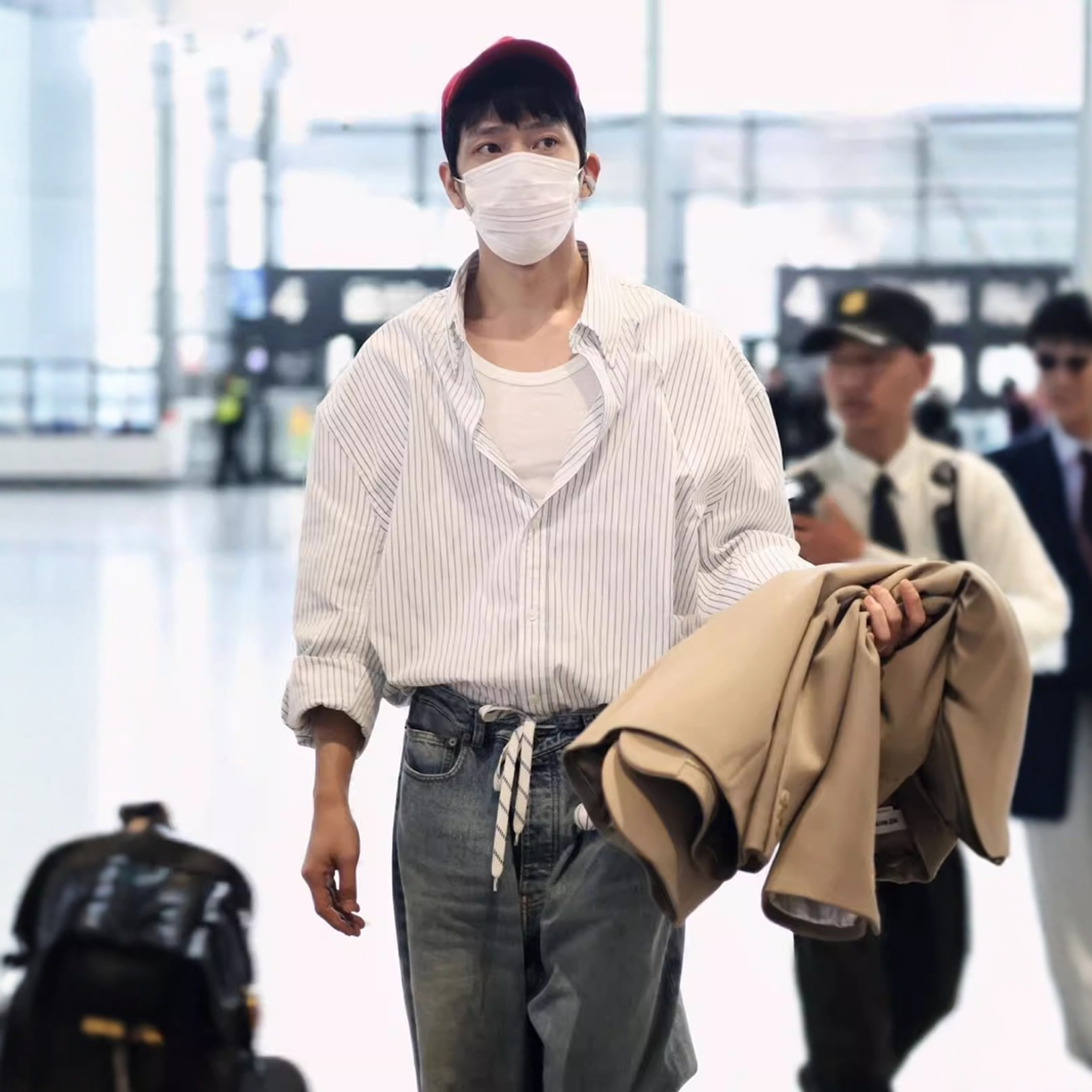 ジン・ボラン同じスタイルのカジュアルシルエットのストライプシャツメンズ長袖レイジースタイルルーズ万能ラペルトレンディシャツ