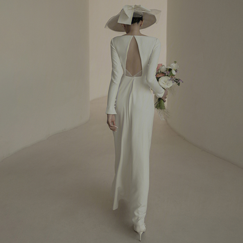 French-Style Simple Hepburn Light Wedding Dress with Long Sleeves, White Satin, Backless, for Going Out, Banquet, Bride's Toast, Evening Dress