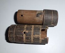 Qingmin bamboo tube bamboo jars ancient play with nostalgic bamboo carvings bamboo products with screw-gate cylinder buckle antique old objects chore sale