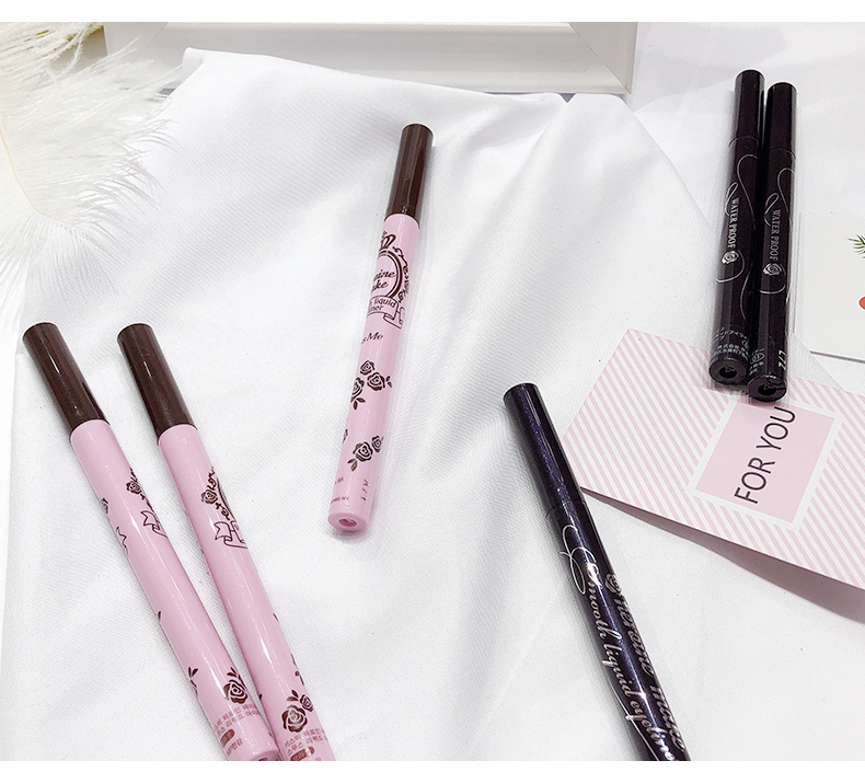 Xiao Xiaomei Beauty Shop Kissme Qi Shimei không thấm nước và không thấm mồ hôi không kẻ mắt màu nâu đen - Bút kẻ mắt gel kẻ mắt
