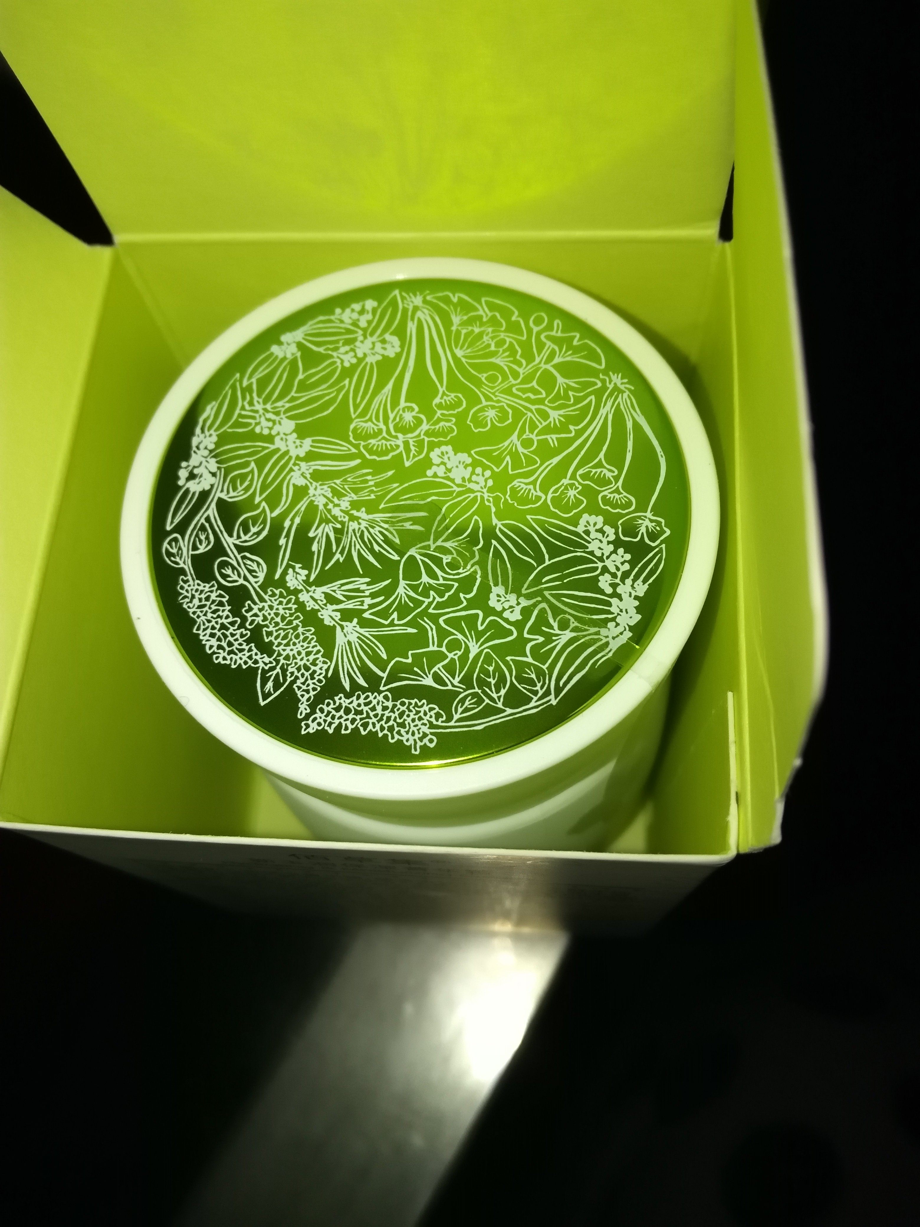 佰草集新玉润保湿菁华霜