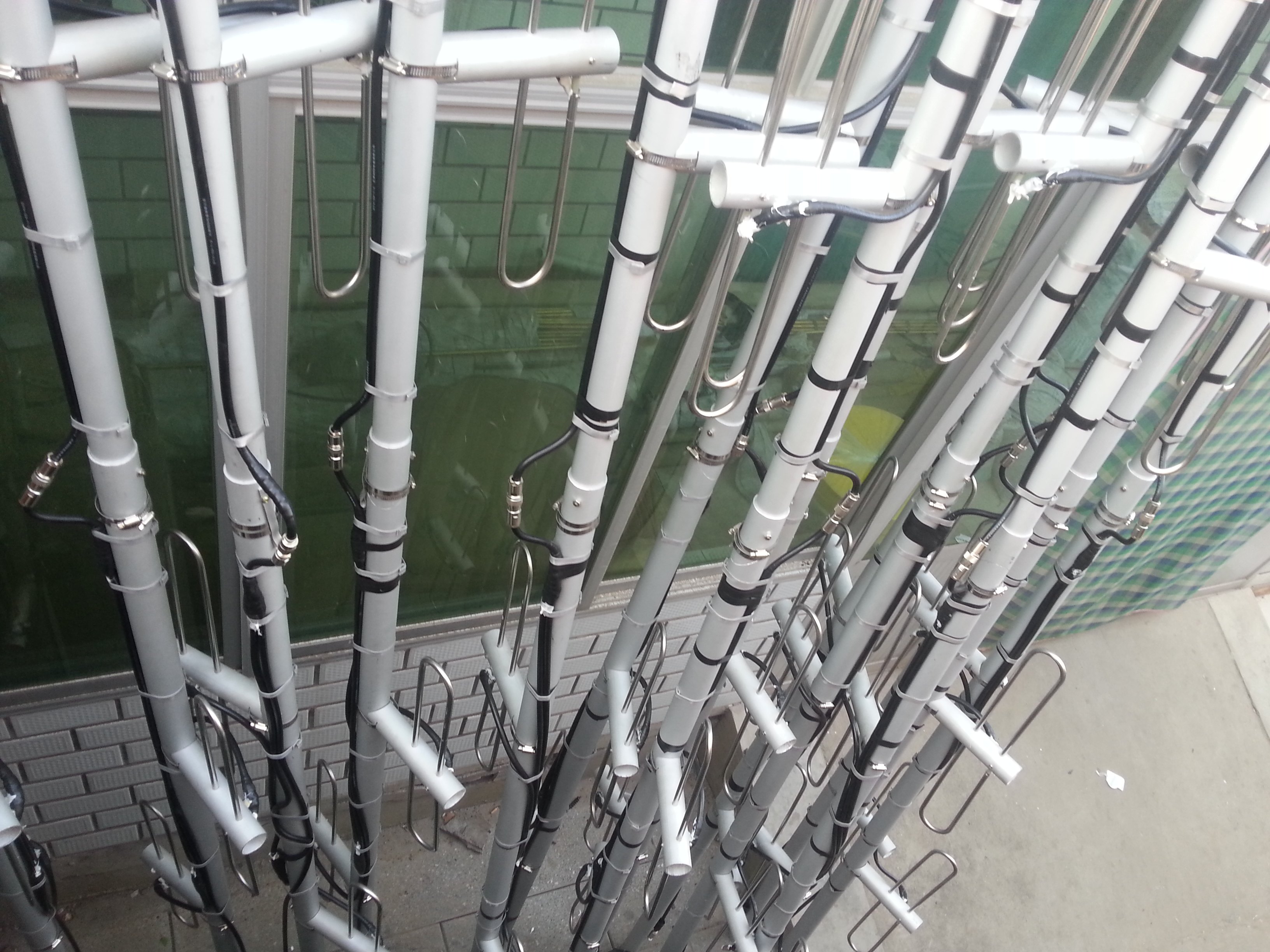 Four-ring antenna 230MHz glass fiber antenna relay station antenna 130-174MHz price negotiation