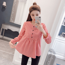  Pregnant womens t-shirt autumn long-sleeved Korean plaid cute maternity doll shirt short cotton and linen shirt two-piece set