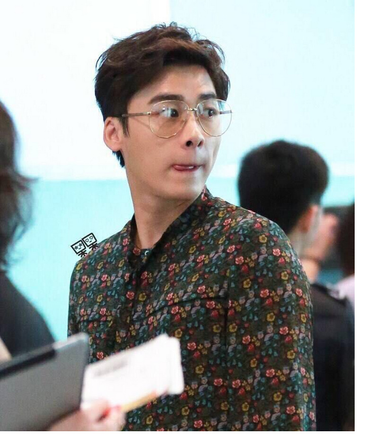 Kính khung nữ dây vàng cận thị khung lớn kính nam retro phí thủy triều Kai Ming Wu Yifan Pingguang gương mạng màu đỏ với đoạn văn kính cận là thấu kính gì