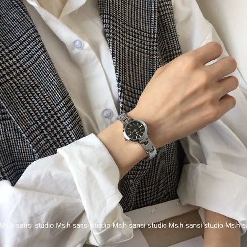 Смотристые часы для женщин для женщины для женщины