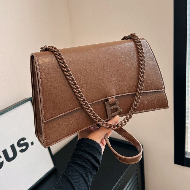 High-end bags for women 2023 new style niche commuter chain armpit bag fashionable versatile shoulder crossbody bag