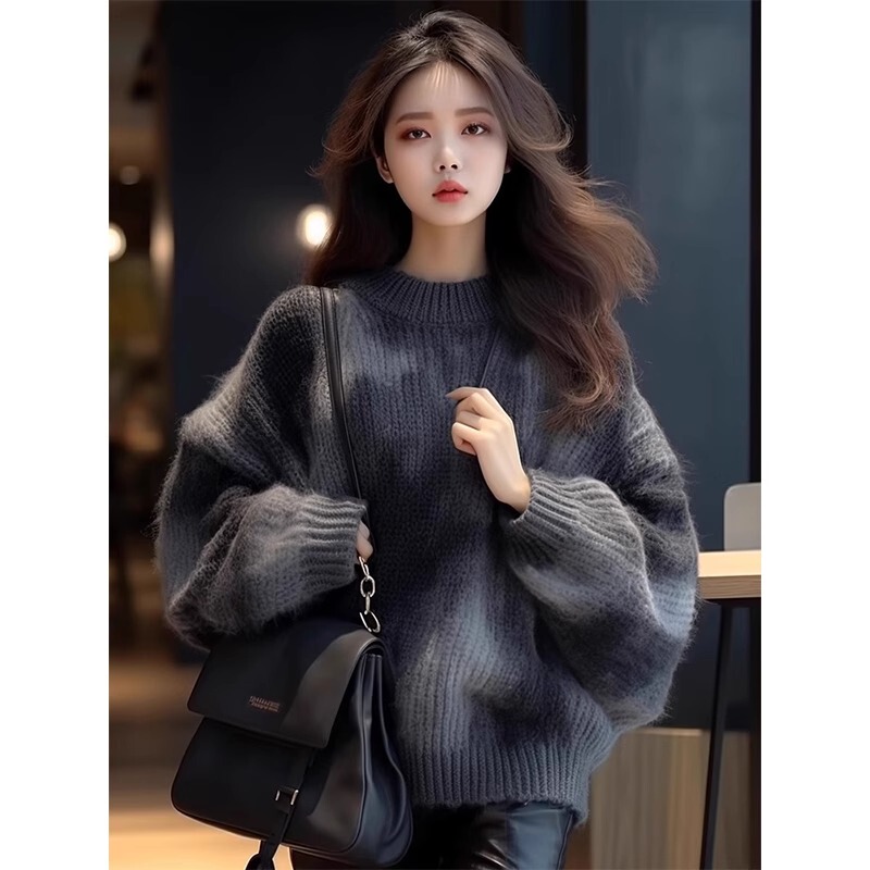 High-End and Stylish Black and Gray Tie-Dye Sweater for Women, Autumn and Winter, Chanel-Style Top, American Retro Round-Neck Knitwear High-End and Stylish Black and Gray Tie-Dye Sweater for Women, Autumn and Winter, Chanel-Style Top, American Retro Round-Neck Knitwear