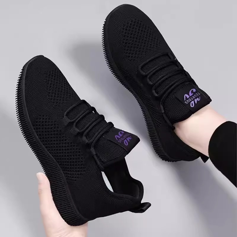 Summer Women's Shoes New Casual Women's Shoes Black Kitchen Shoes Soft Sole Breathable Sports Women's Old Beijing Cloth Shoes Single Shoes Summer Women's Shoes New Casual Women's Shoes Black Kitchen Shoes Soft Sole Breathable Sports Women's Old Beijing Cloth Shoes Single Shoes