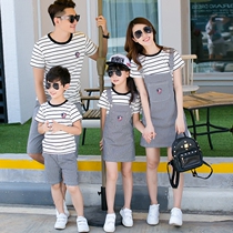 Parent-child dress summer 2022 new family dress mother-child mother-daughter net red t-shirt suit a family of three and four foreign style tide