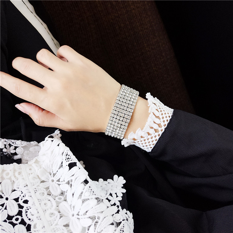 Thời trang gió mát Châu Âu và Hoa Kỳ phiên bản kim cương rộng đầy đủ thời trang vòng tay khí chất nữ vòng ngọc bích